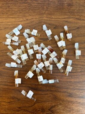 Lot of 30 Luckyscent Samples